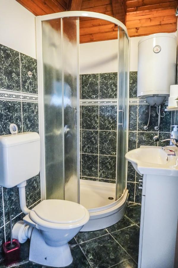 Apartments Loriana シベニク エクステリア 写真